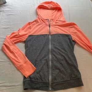 So zip up peach and grey lightweight jacket size large